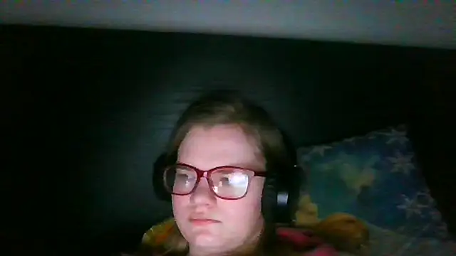 Moonolighta online show from December 2025 01:00:01 PM