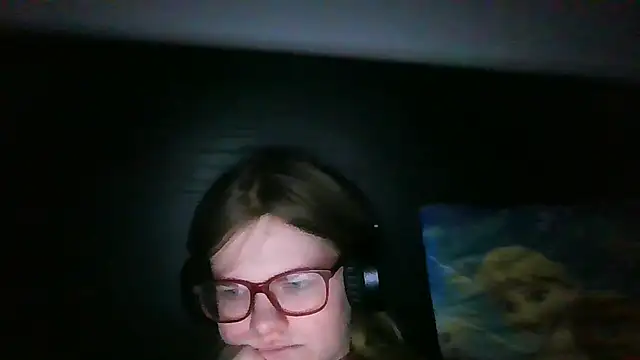 Snapshot of Moonolighta chatting on December 2025 02:52:01 PM Moonolighta online show from December 2025 02:52:01 PM