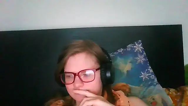 Moonolighta online show from March 2026 11:06:02 AM
