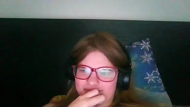 Moonolighta online show from October 2025 07:42:01 AM