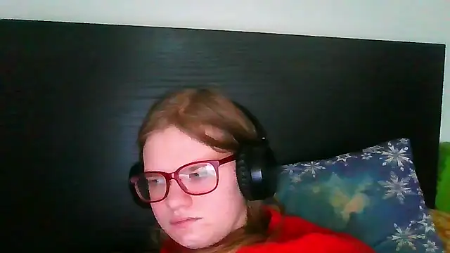 Moonolighta online show from February 2026 10:04:02 AM