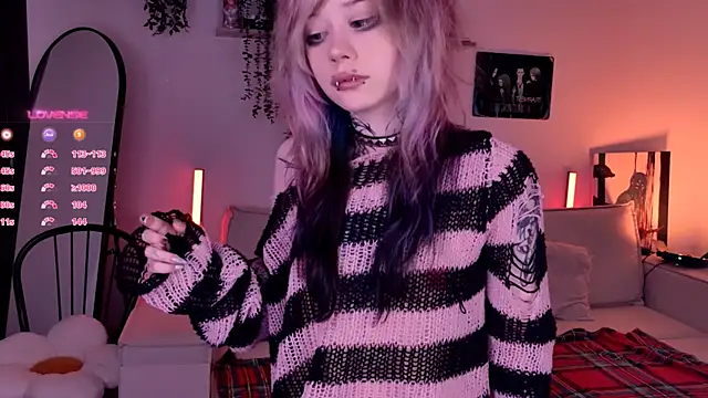 Lollyshy online show from November 2025 09:32:01 AM