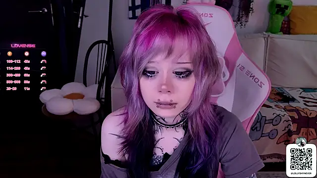 Lollyshy online show from September 2025 12:10:01 PM