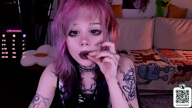 Lollyshy online show from October 2025 10:28:01 AM