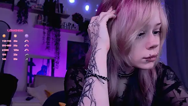 Lollyshy online show from December 2025 09:55:02 AM