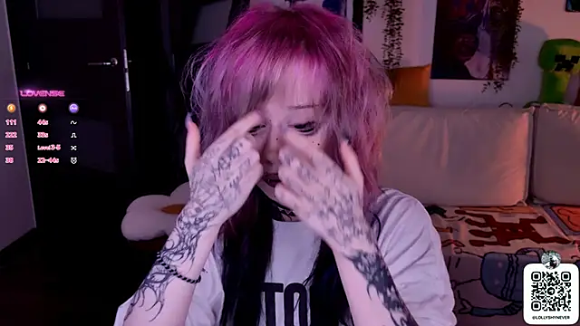 Lollyshy online show from October 2025 10:39:01 AM