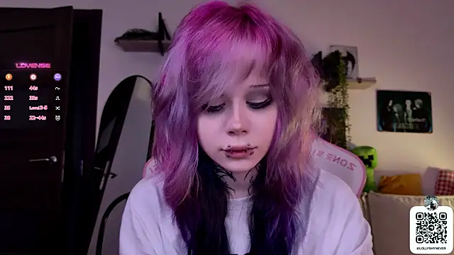 Lollyshy online show from September 2025 11:47:02 AM