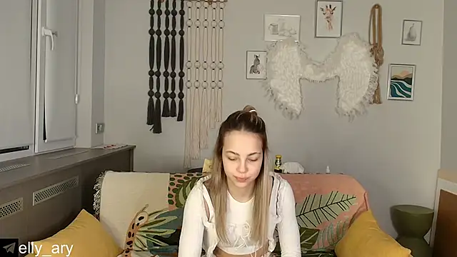 Snapshot of daddyonlyloveme chatting on November 2025 09:15:01 PM daddyonlyloveme online show from November 2025 09:15:01 PM