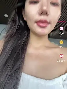 jiajia L online show from May 2026 09:14:02 AM