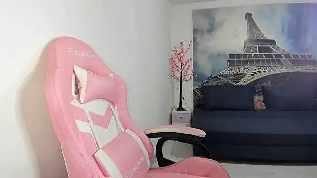 Snapshot of RheaEtthan chatting on February 2026 09:48:02 PM RheaEtthan online show from February 2026 09:48:02 PM