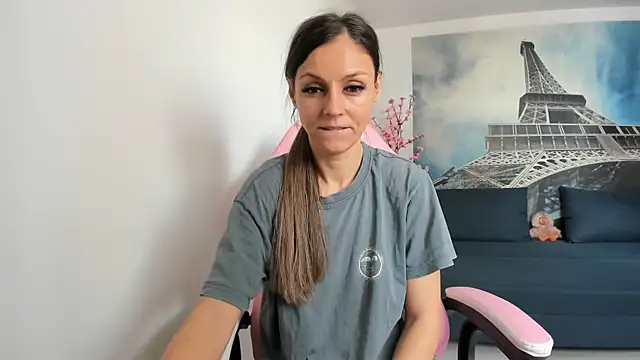 Snapshot of RheaEtthan chatting on February 2026 08:38:01 AM RheaEtthan online show from February 2026 08:38:01 AM