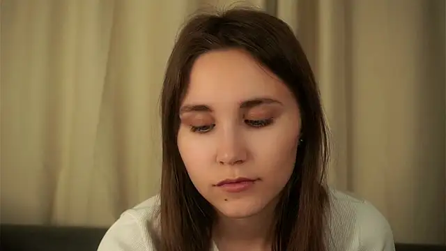 EthalFlowers online show from October 2025 01:15:01 AM