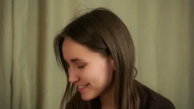 EthalFlowers online show from November 2025 01:11:02 AM