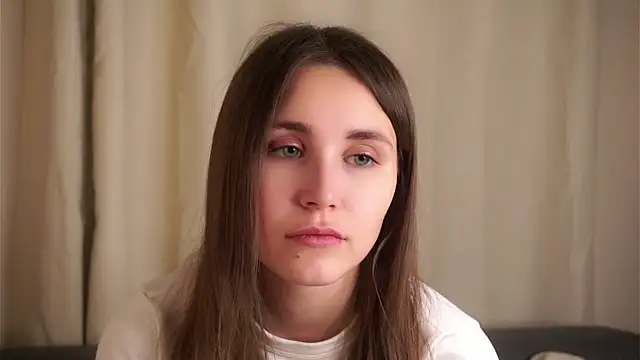 EthalFlowers online show from November 2025 01:09:01 AM