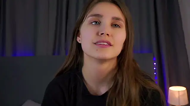 EthalFlowers online show from December 2025 01:06:01 AM