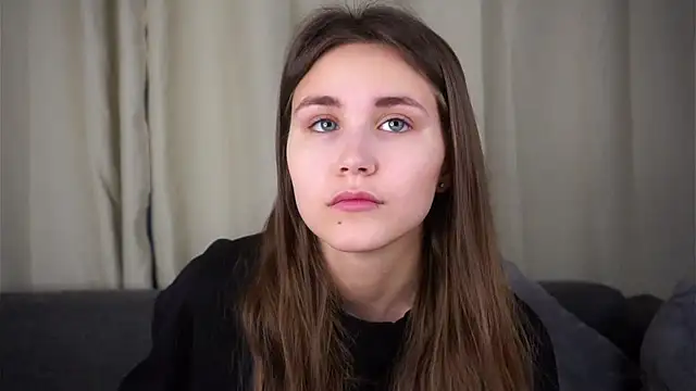 EthalFlowers online show from November 2025 01:20:02 AM