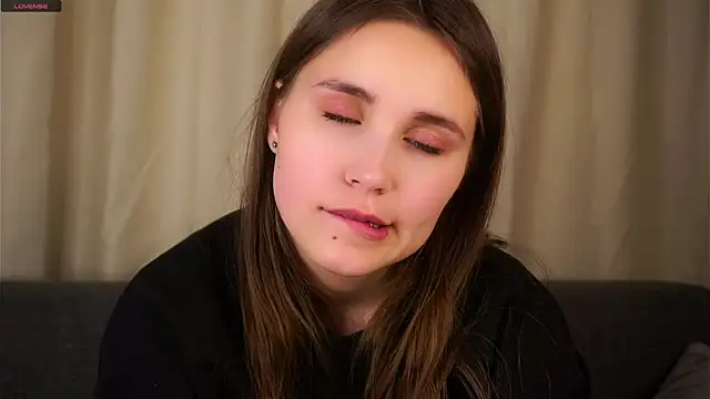 EthalFlowers online show from November 2025 12:21:01 AM