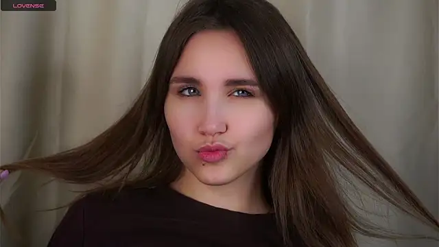 EthalFlowers online show from November 2025 01:28:01 AM