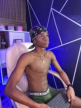 Brycce santos online show from December 2025 06:00:01 PM
