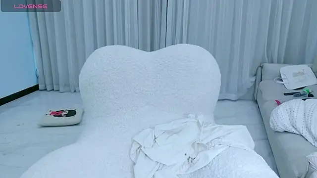 Snapshot of rainybb chatting on October 2025 09:45:02 AM rainybb online show from October 2025 09:45:02 AM