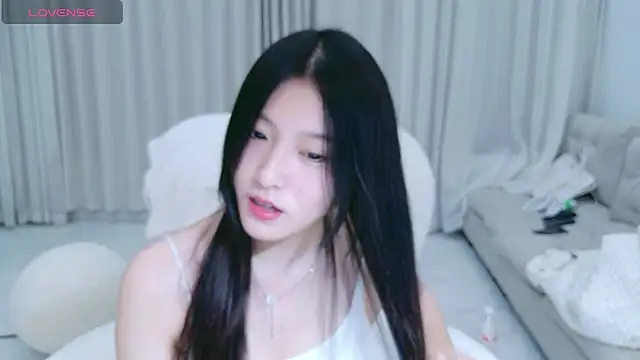 Snapshot of rainybb chatting on October 2025 11:18:01 AM rainybb online show from October 2025 11:18:01 AM