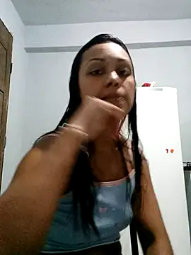 indiazinhabella27 online show from October 2025 10:10:02 PM