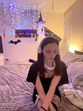 NaughtyLittleLouise online show from October 2025 10:10:02 PM