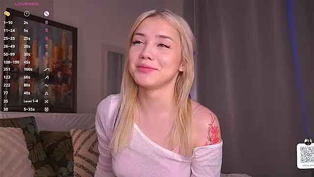 Snapshot of LilianBenskin chatting on December 2025 05:46:02 AM LilianBenskin online show from December 2025 05:46:02 AM