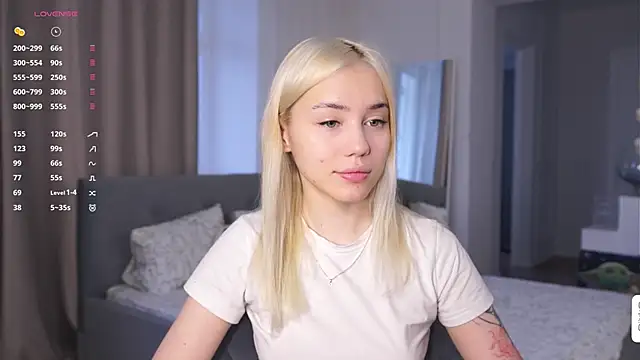 Snapshot of LilianBenskin chatting on November 2025 05:33:02 AM LilianBenskin online show from November 2025 05:33:02 AM