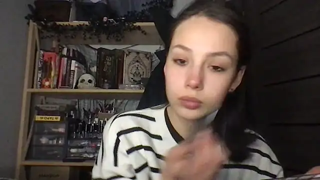 Yuna5343 online show from February 2026 08:18:01 PM