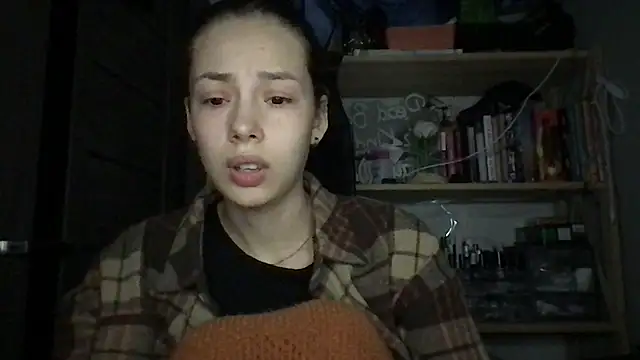Yuna5343 online show from October 2025 09:59:02 PM