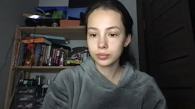 Snapshot of Yuna5343 chatting on December 2025 08:25:01 PM Yuna5343 online show from December 2025 08:25:01 PM