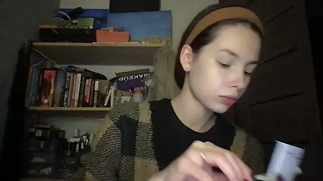 Snapshot of Yuna5343 chatting on November 2025 09:19:01 PM Yuna5343 online show from November 2025 09:19:01 PM