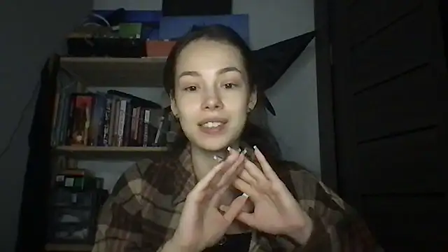 Snapshot of Yuna5343 chatting on November 2025 08:24:01 PM Yuna5343 online show from November 2025 08:24:01 PM