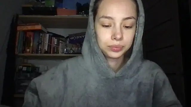 Snapshot of Yuna5343 chatting on November 2025 09:24:01 PM Yuna5343 online show from November 2025 09:24:01 PM