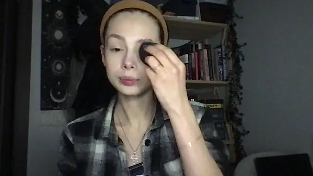 Yuna5343 online show from March 2026 09:49:02 PM