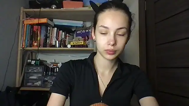 Snapshot of Yuna5343 chatting on December 2025 08:54:01 PM Yuna5343 online show from December 2025 08:54:01 PM