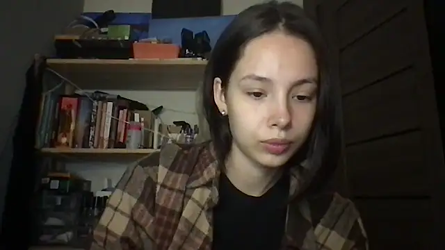 Snapshot of Yuna5343 chatting on November 2025 09:18:01 PM Yuna5343 online show from November 2025 09:18:01 PM