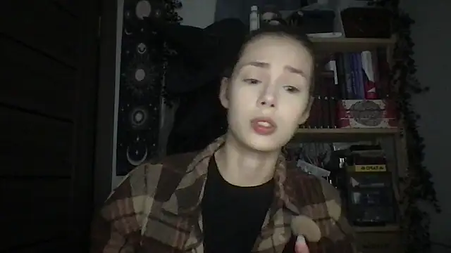 Yuna5343 online show from April 2026 07:37:02 PM