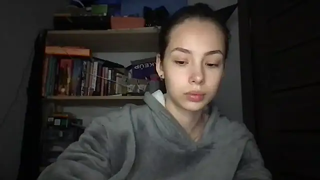 Snapshot of Yuna5343 chatting on November 2025 11:48:01 PM Yuna5343 online show from November 2025 11:48:01 PM