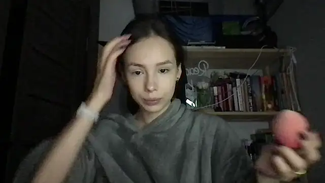 Yuna5343 online show from October 2025 08:17:02 PM
