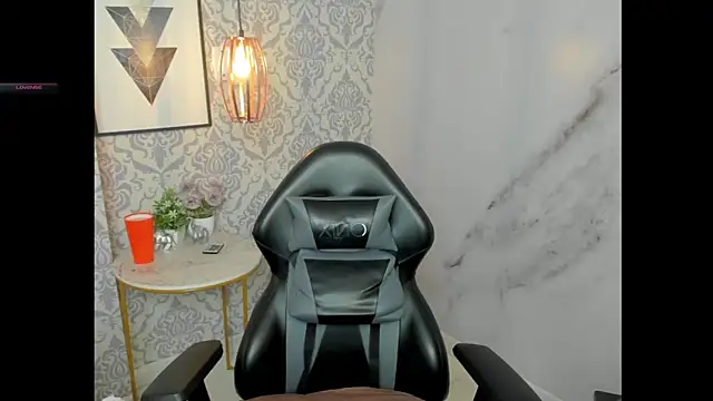 Meganslut x online show from October 2025 12:17:01 PM