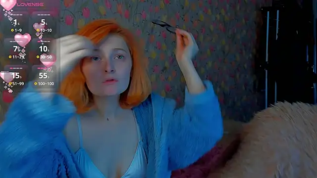 Snapshot of Squirrel_Bunny chatting on October 2025 08:32:02 PM Squirrel Bunny online show from October 2025 08:32:02 PM