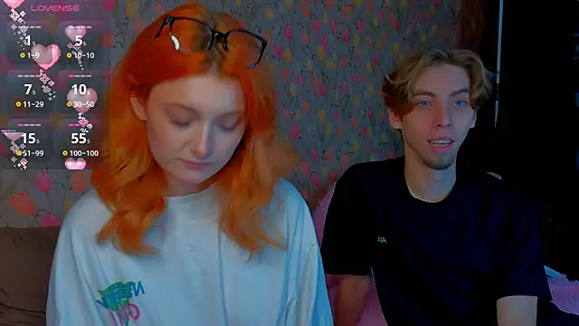 Snapshot of Squirrel_Bunny chatting on October 2025 04:08:01 PM Squirrel Bunny online show from October 2025 04:08:01 PM