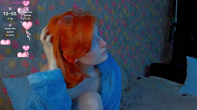 Snapshot of Squirrel_Bunny chatting on October 2025 04:26:02 PM Squirrel Bunny online show from October 2025 04:26:02 PM