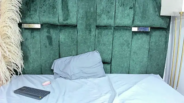 Chloe jackson25 online show from January 2026 06:34:01 PM