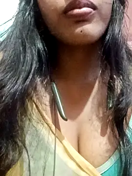 Snapshot of kaviyaponnu0987 chatting on October 2025 02:19:02 PM kaviyaponnu0987 online show from October 2025 02:19:02 PM