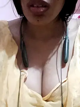 kaviyaponnu0987 online show from November 2025 08:07:02 AM