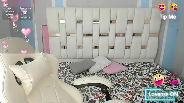Snapshot of Katalina_red chatting on October 2025 07:04:02 PM Katalina red online show from October 2025 07:04:02 PM