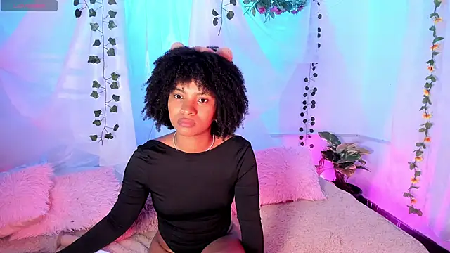 Lolalewis777 online show from February 2026 10:29:01 PM